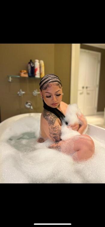 Bria, 23  female escort, Lake Charles