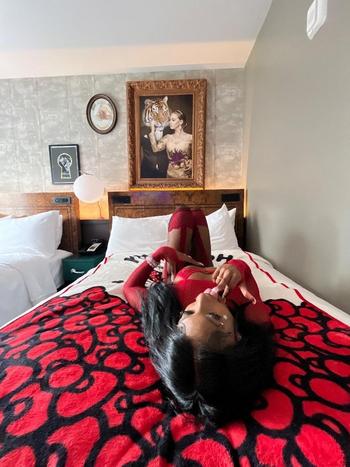 Quean, 21  female escort, Lake Charles