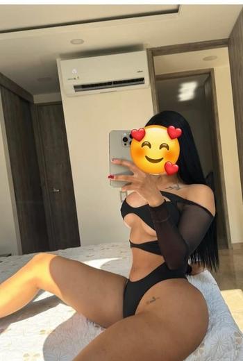 Estefania , 25  female escort, Lake Charles